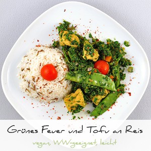 Grünes Feuer mit Tofu an Reis
