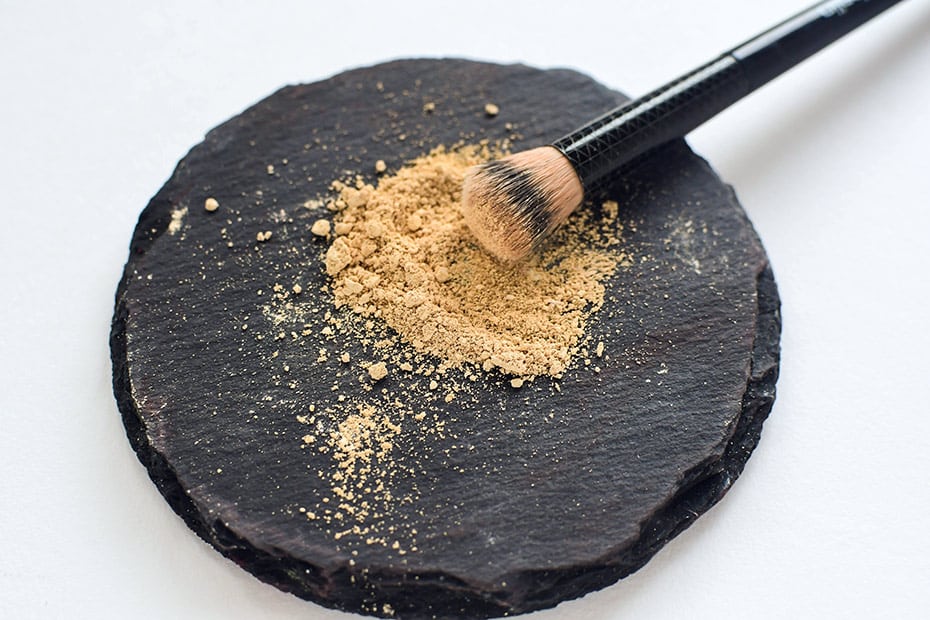 Einführung zum Selbermachen von Mineral Make-Up Puder, der exakt zu deinem Hautton passt | Schwatz Katz
